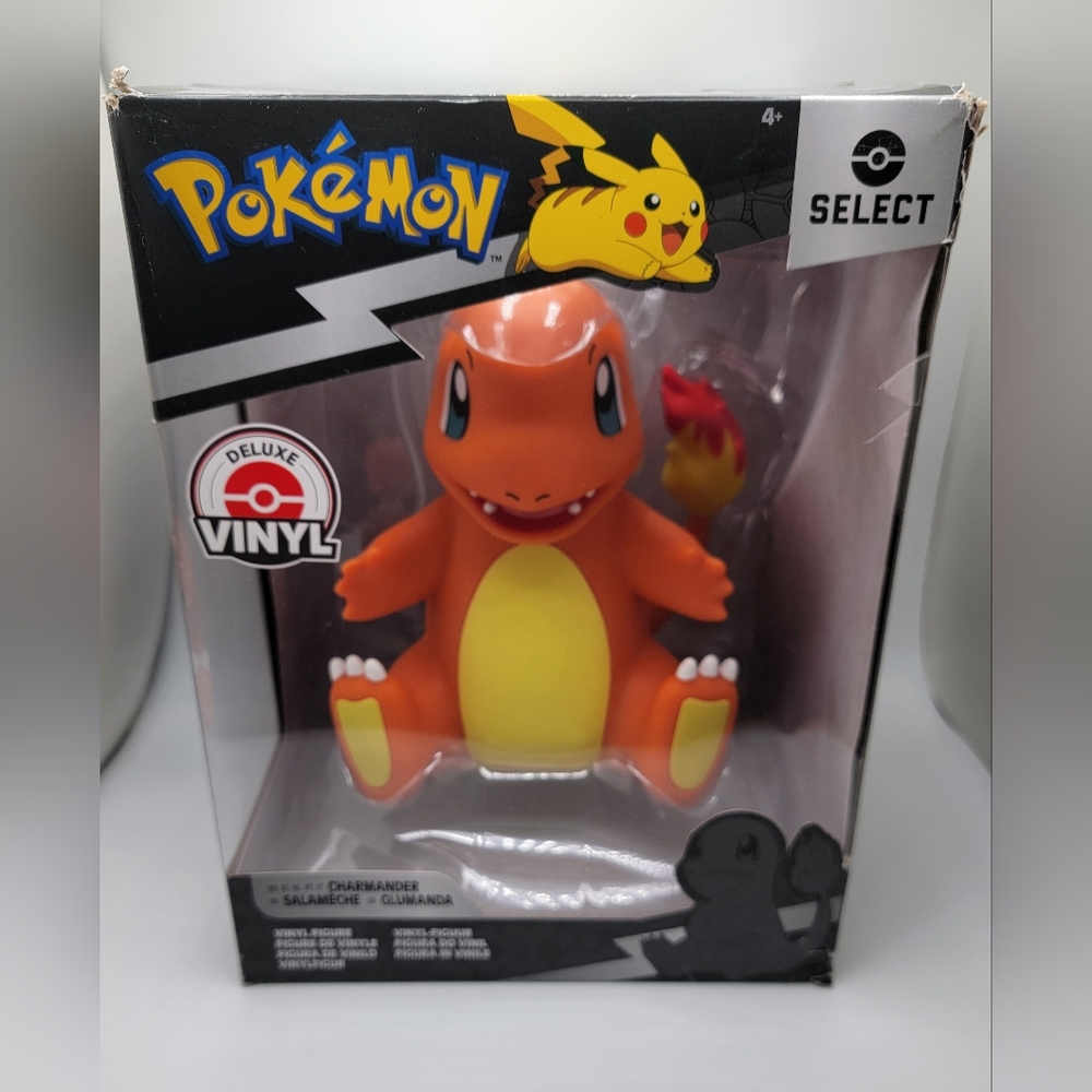 Pokémon 8” Deluxe Charmander Vinyl Figure